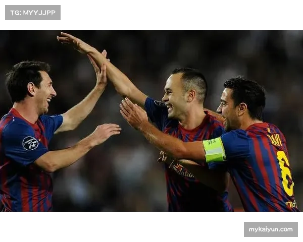 塞维利亚后场出球体系崩溃 门将与中卫连线多次被切断